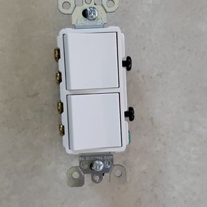 Leviton 5643-W Decora 3-Way Switch Double Stack